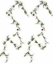 3x stuks bloemen slinger 180 cm met creme roze klaprozen bloemen